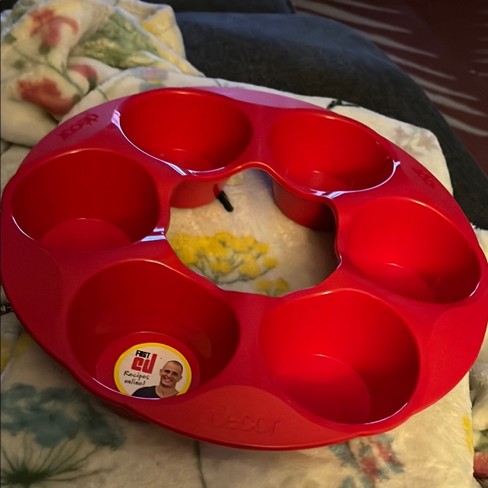 Red Heavy Plastic Material Muffin Pan by